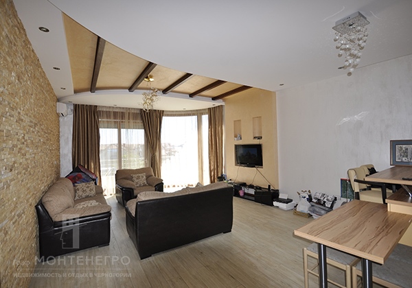 № 340 Новая, солнечная квартира в Херцег Нови, площадью 105 кв.м.